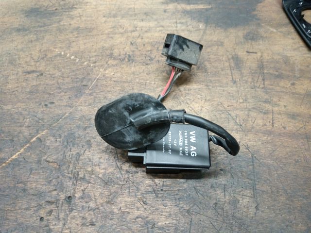 bontott SKODA SUPERB II Üzemanyag Befecskendező Vezérlő