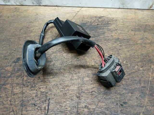 bontott SKODA SUPERB II Üzemanyag Befecskendező Vezérlő