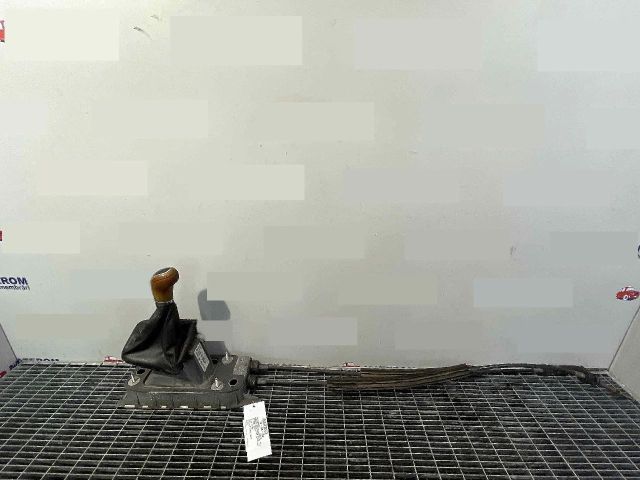 bontott SKODA SUPERB II Váltógomb