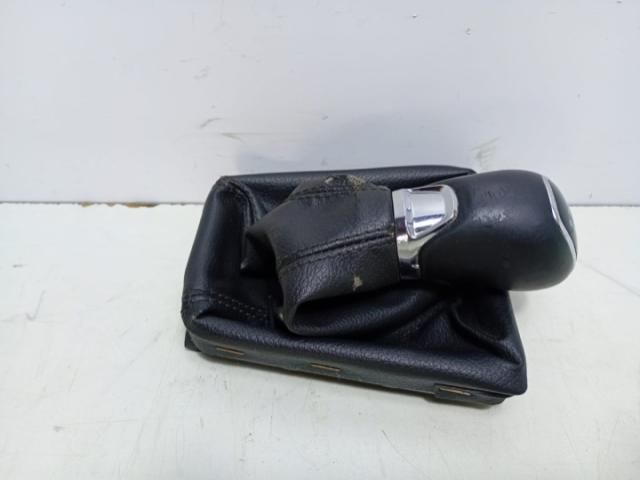 bontott SKODA SUPERB II Váltógomb