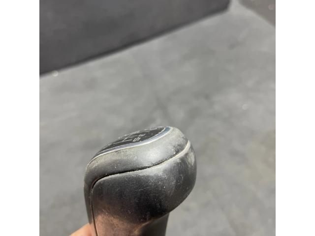 bontott SKODA SUPERB II Váltógomb