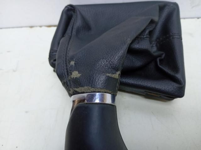 bontott SKODA SUPERB II Váltógomb