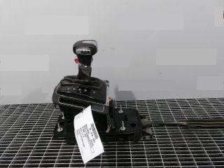 bontott SKODA SUPERB II Váltógomb