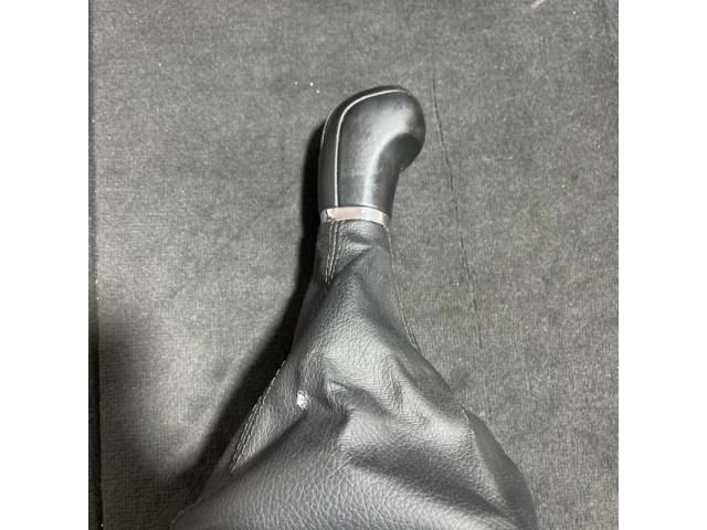 bontott SKODA SUPERB II Váltógomb