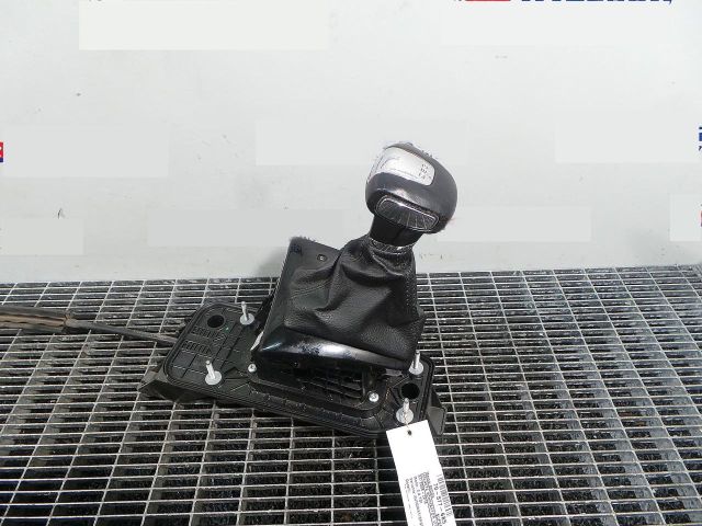 bontott SKODA SUPERB II Váltógomb