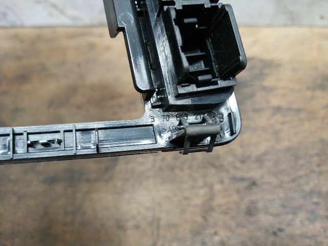 bontott SKODA SUPERB II Váltókar Keret