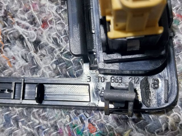 bontott SKODA SUPERB II Váltókar Keret