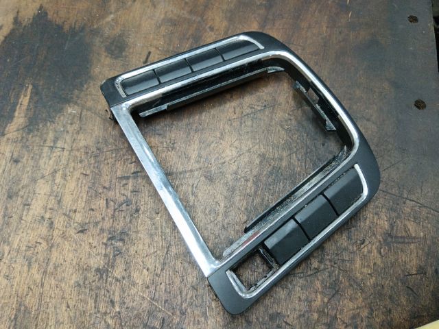 bontott SKODA SUPERB II Váltókar Keret