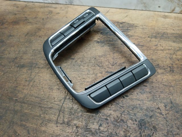 bontott SKODA SUPERB II Váltókar Keret