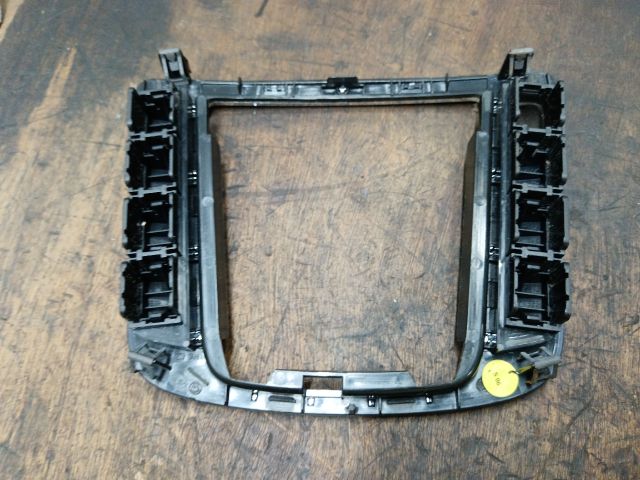 bontott SKODA SUPERB II Váltókar Keret