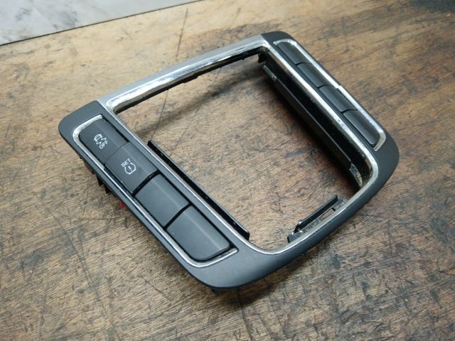 bontott SKODA SUPERB II Váltókar Keret