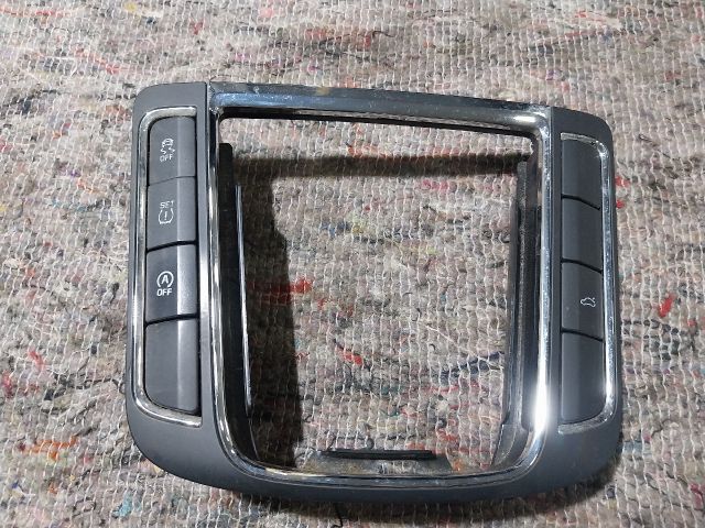 bontott SKODA SUPERB II Váltószoknya Rögzítő Keret