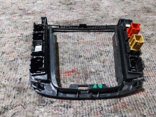 bontott SKODA SUPERB II Váltószoknya Rögzítő Keret