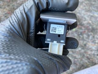 bontott SKODA SUPERB II Vészvillogó Kapcsoló