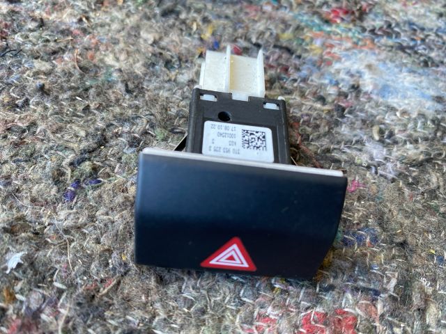 bontott SKODA SUPERB II Vészvillogó Kapcsoló