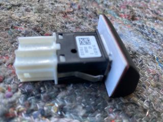 bontott SKODA SUPERB II Vészvillogó Kapcsoló