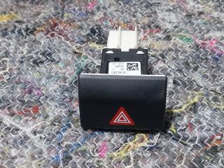 bontott SKODA SUPERB II Vészvillogó Kapcsoló