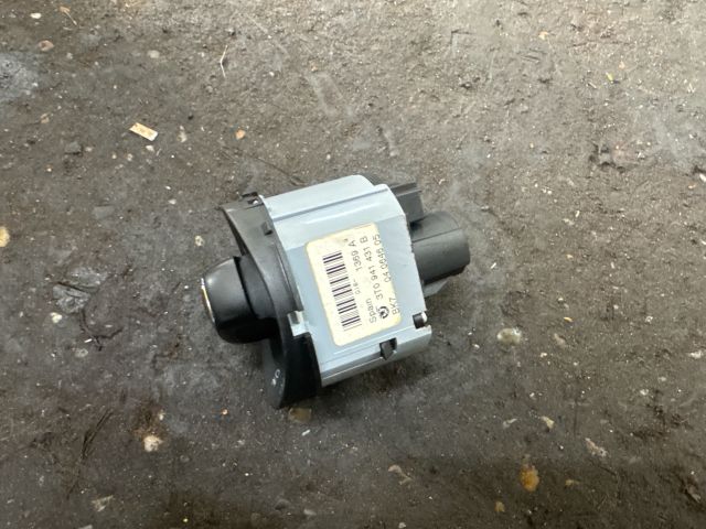 bontott SKODA SUPERB II Világítás Kapcsoló