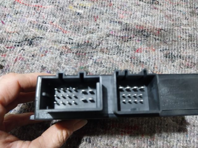 bontott SKODA SUPERB II Vonóhorog Elektronika