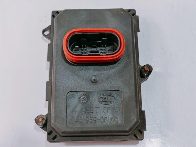 bontott SKODA SUPERB II Xenon Trafó