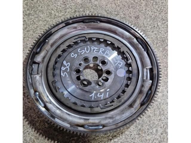 bontott SKODA SUPERB III Fogaskoszorú