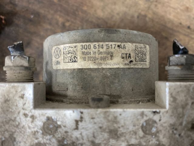 bontott SKODA SUPERB III ABS Kocka