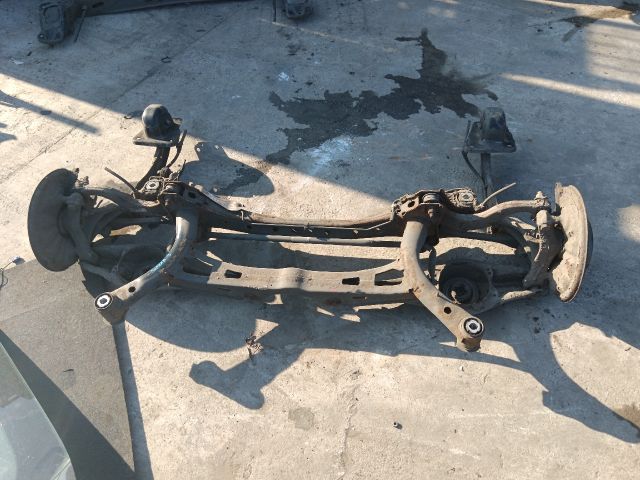 bontott SKODA SUPERB III Hátsó Híd (Tárcsafékes)