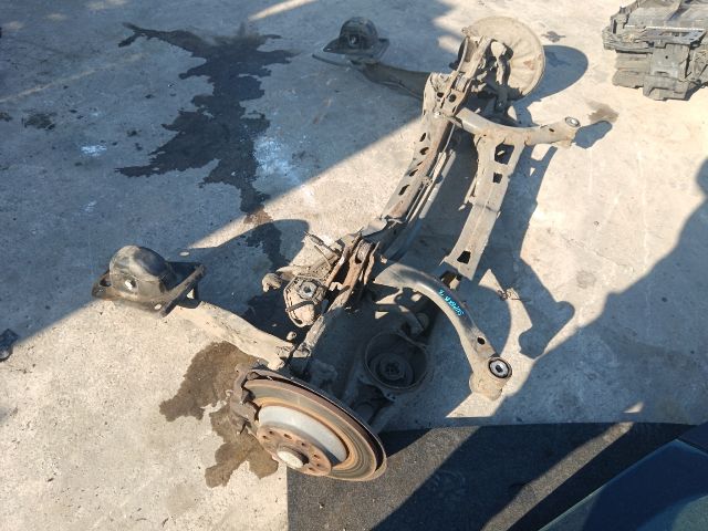 bontott SKODA SUPERB III Hátsó Híd (Tárcsafékes)