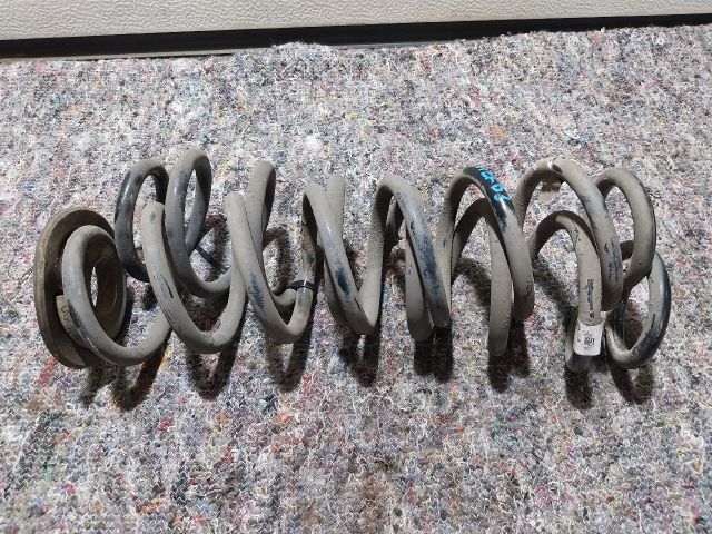 bontott SKODA SUPERB III Hátsó Rugó Pár