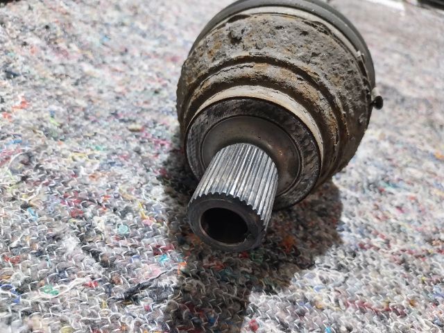 bontott SKODA SUPERB III Jobb Féltengely