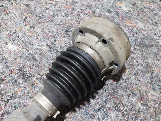 bontott SKODA SUPERB III Jobb Féltengely