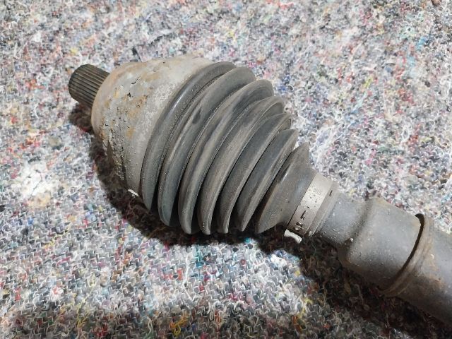 bontott SKODA SUPERB III Jobb Féltengely