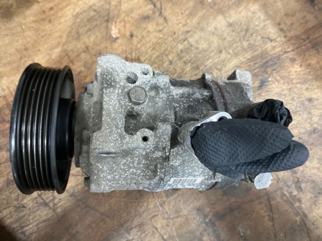 bontott SKODA SUPERB III Klímakompresszor