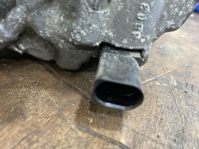 bontott SKODA SUPERB III Klímakompresszor