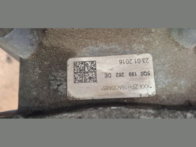 bontott SKODA SUPERB III Motor Tartó Bak Jobb