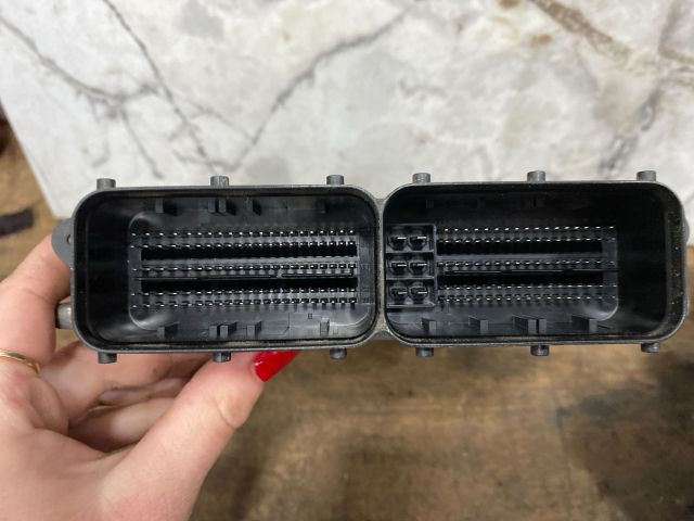 bontott SKODA SUPERB III Motorvezérlő