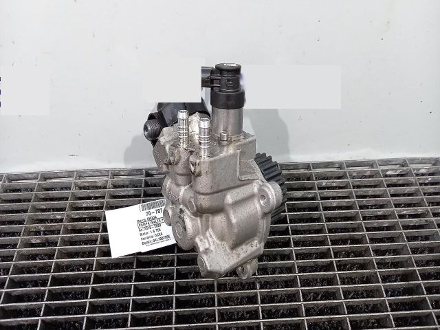 bontott SKODA SUPERB III Nagynyomású Szivattyú