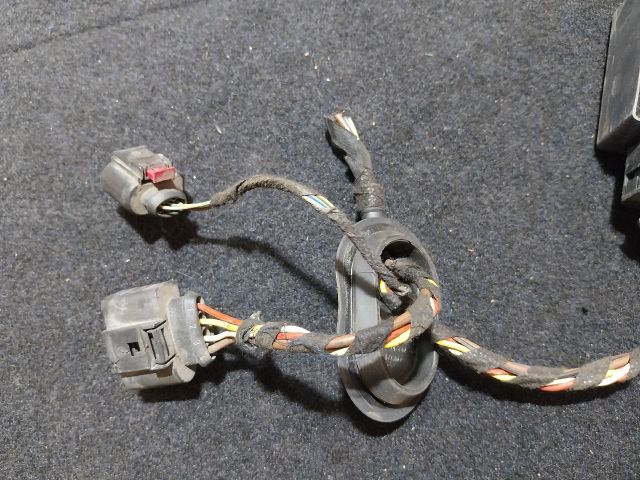 bontott SKODA SUPERB III Üzemanyag Szivattyú Relé