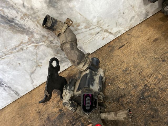 bontott SKODA SUPERB III Vízpumpa