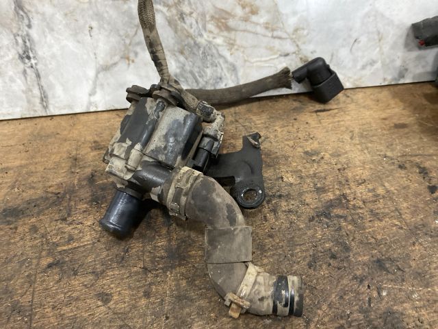 bontott SKODA SUPERB III Vízpumpa