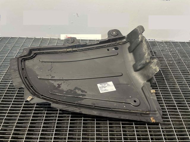 bontott SKODA SUPERB III Alsó Motorburkolat