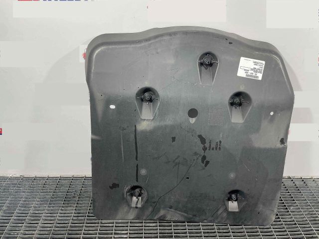 bontott SKODA SUPERB III Alsó Motorburkolat