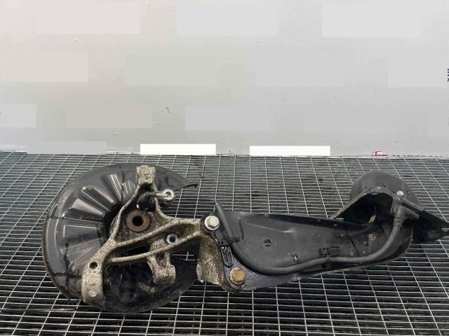 bontott SKODA SUPERB III Bal hátsó Csonkállvány