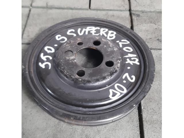 bontott SKODA SUPERB III Főtengely Szíjtárcsa