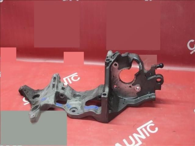 bontott SKODA SUPERB III Generátor Tartó Bak