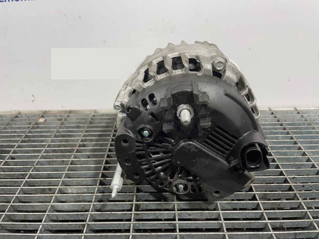 bontott SKODA SUPERB III Generátor