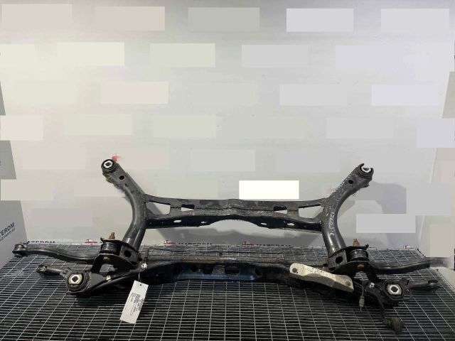 bontott SKODA SUPERB III Hátsó Bölcső