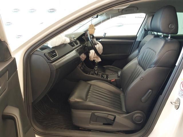 bontott SKODA SUPERB III Jobb hátsó Rugó