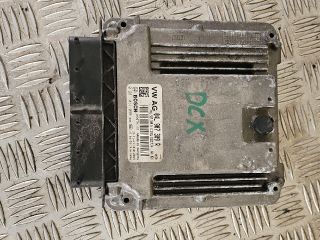 bontott SKODA SUPERB III Motorvezérlő