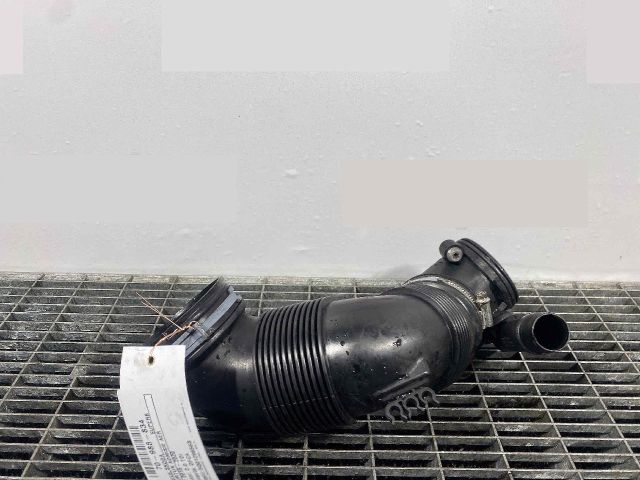 bontott SKODA SUPERB III Légbeömlő Cső